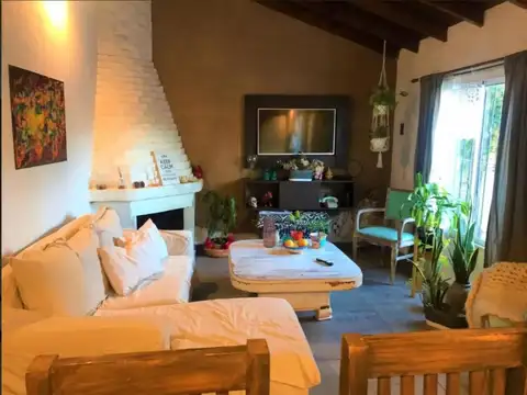 Venta Casa 3 Amb. Pilar . solo Escritura