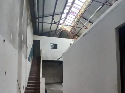 Galpon en Alquiler en Pompeya, $ 1.600.000