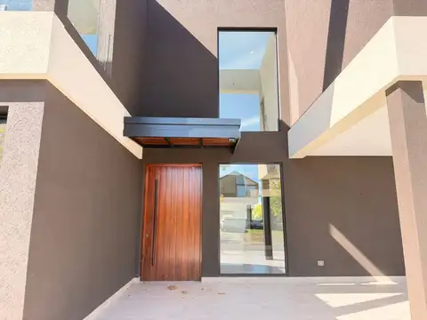 Casa en Venta en Puertos - Araucarias, USD 350.000