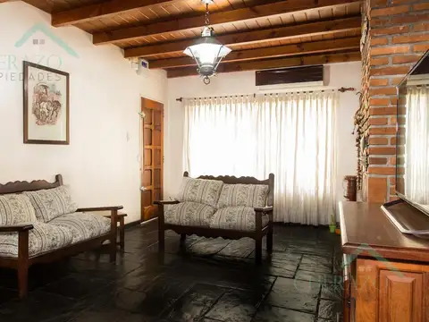 Casa en Venta de 5 dormitorios