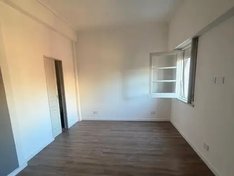 Departamento Monoambiente Alquiler San Jose al 500 Piso 4° Al frente-Monserrat Alquiler$550.000