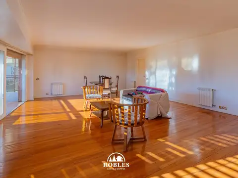 Departamento 5 ambientes con 4 baños