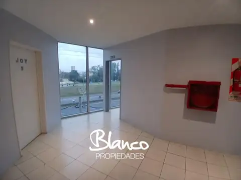 Oficina en Venta al Este