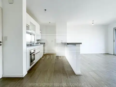Departamento en Venta en San Isidro Vias / Rolon, USD 150.000