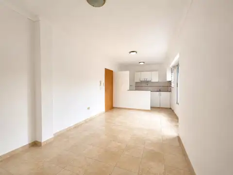 Departamento de 2 ambientes con patio