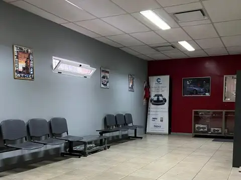 Alquiler Oficinas corporativas amplio espacio Galpon