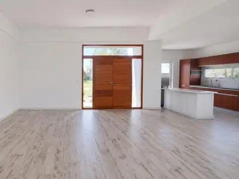 Casa en Alquiler en El Canton - Norte, USD 1.200