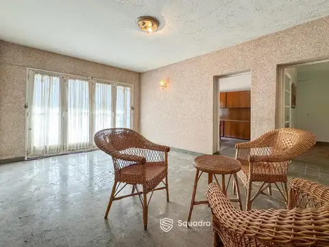 VENTA - Casa 4 dormitorios, patio terraza y parrillero - Jorge Cura, Rosario