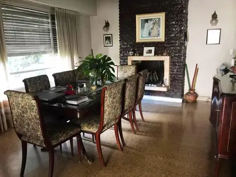 Casa en Venta en Villa Sarmiento, USD 210.000
