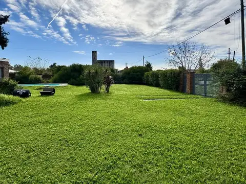 Casa 5 ambientes con 1 baño