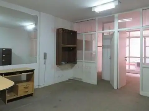 ALQUILER DE OFICINA CON  BAJAS EXPENSAS (Precio + cuotas)