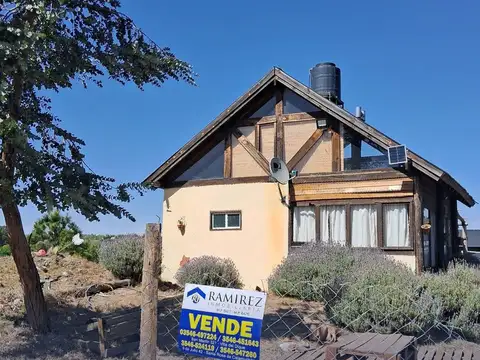 *CABAÑA con excelente vista en "VILLA YACANTO" de Calamuchita. 