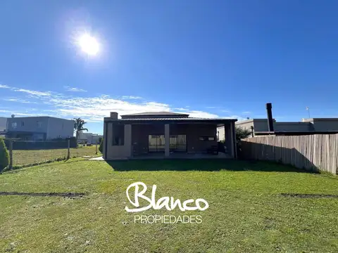 Pilar del Este - Santa Elena 100