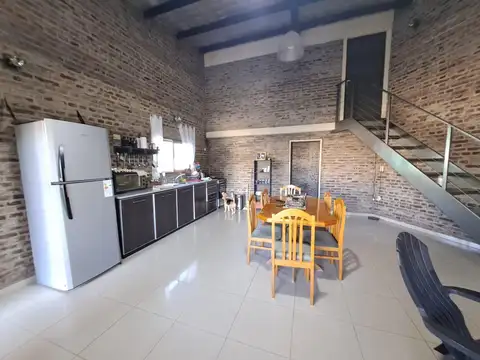 Venta de  Casa 2 dormitorios con pileta - Pavón Arriba