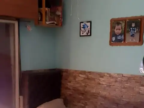 VENTA CASA 3 AMBIENTES Y DEPTO 2 AMBIENTES VARELA