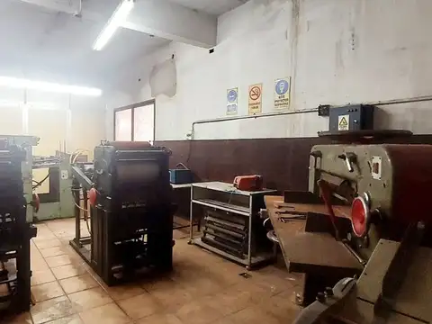 Local en Venta 107 años