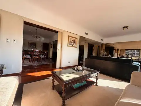 Departamento en Venta de 5 ambientes