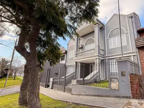 Venta Casa (PH) 5 amb Barrio Constitución