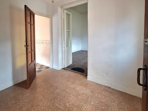 Local en Alquiler en Centro  - Zárate, USD 450.000