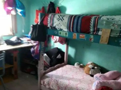 Depto Tipo Casa 6 ambientes con 2 baños