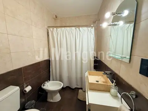 Depto Tipo Casa en Venta al Este