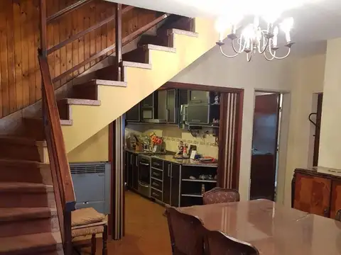 Casa 2 ambientes con 3 baños