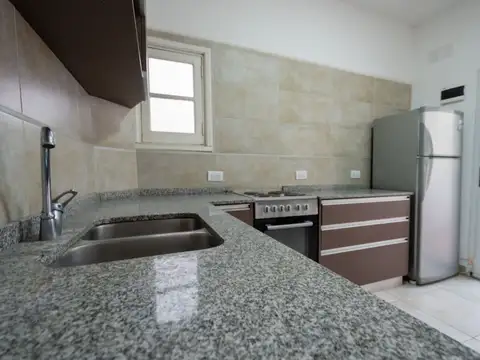 Depto Tipo Casa 3 ambientes con 2 baños