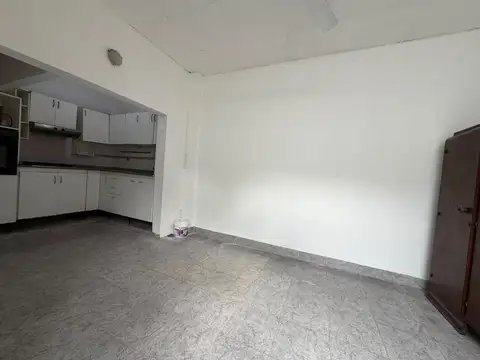 Depto Tipo Casa en Alquiler de 4 ambientes