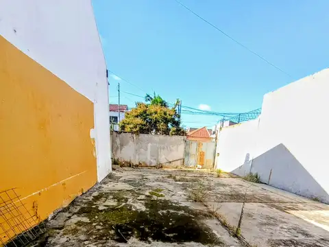 Terreno en Venta en Villa Dominico, USD 120.000