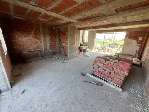 Casa 4 ambientes con 3 baños