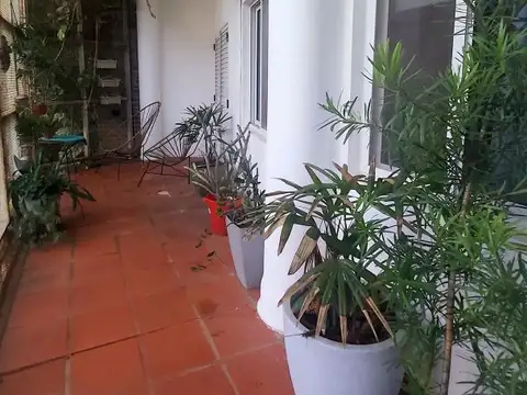 Departamento 5 ambientes con 2 baños