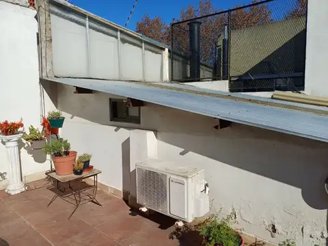 Depto Tipo Casa 2 ambientes con 1 baño