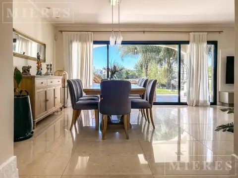 Casa en Venta al Este