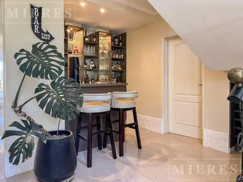 Casa en Venta en Albanueva, USD 1.150.000