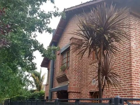 Gadano y La Pampa, General Roca, Río Negro