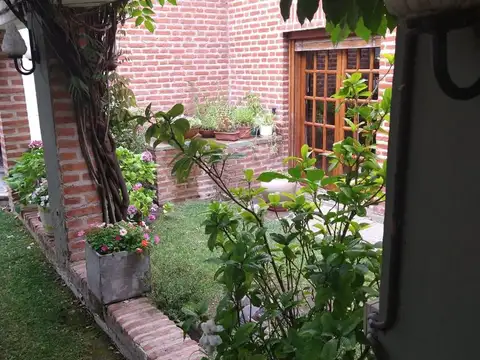 Casa 4 ambientes con 4 baños