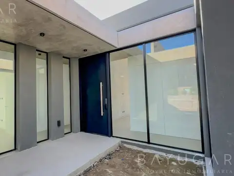 Venta - Casa e Barrio La Calesa - Pilará