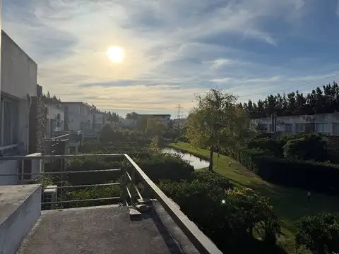 TOWNHOUSE 4 AMB 2 COCHERAS AMENITIES NORDELTA