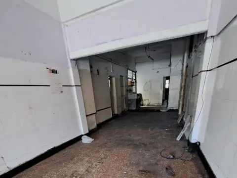 Local en Venta en Avellaneda, USD 230.000