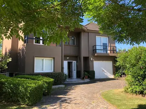 CASA 7 AMBIENTES EN ABRIL CLUB DE CAMPO HUDSON BERAZATEGUI