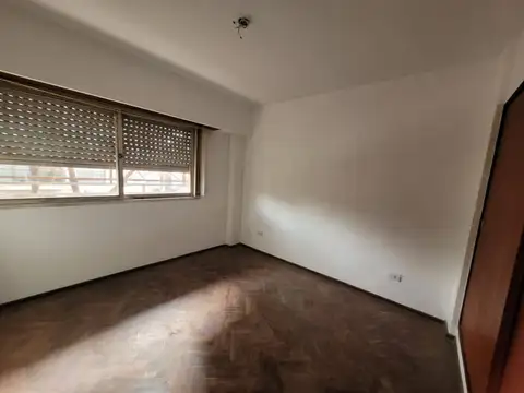 Depto Tipo Casa 4 ambientes con 1 baño