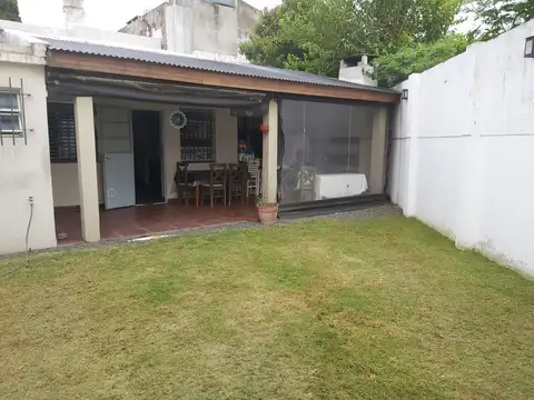 PH 3 AMB PB C/ FTRNTE  PTIO Y FONDO LIBRE QUINCHO C/PARRILLA 190 M2 TOTALES, ESPACIO AEREO LIBRE