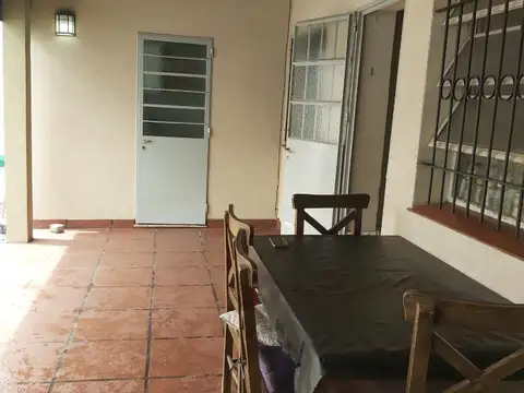 Depto Tipo Casa en Venta 50 años