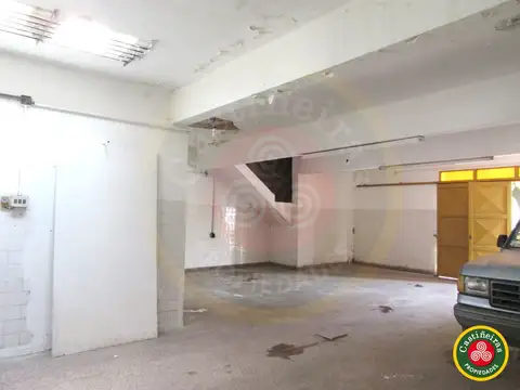 GALPON / DEPOSITO - ZONA APTA PARA EMPRENDIMIENTO - FRENTE A ESTACION DE TRENES - CASI AV. IRIGOYEN