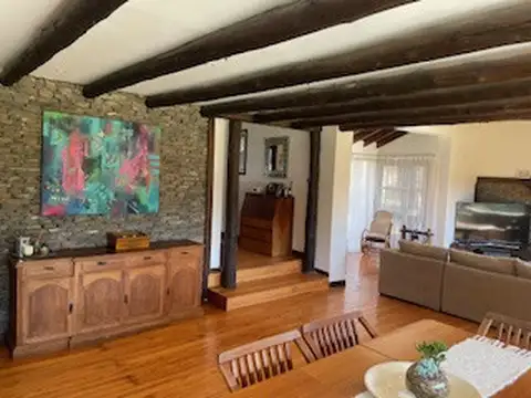 ABRIL CLUB DE CAMPO CASA EN BARRIO EL LAGO