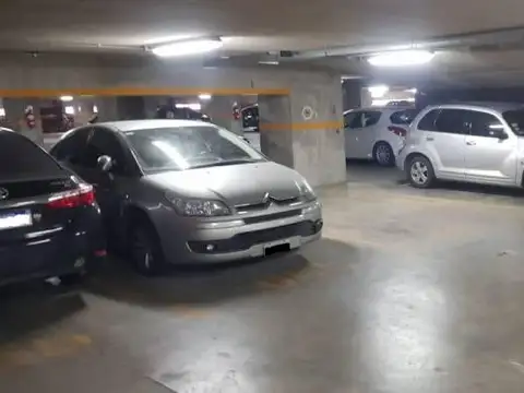 Av. Regimiento de Patricios al 1000