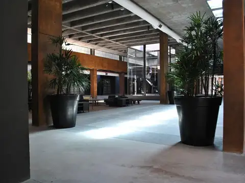 Av. Regimiento de Patricios al 1000