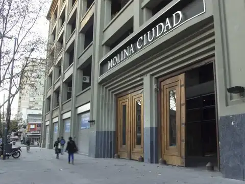 Av. Regimiento de Patricios al 1000