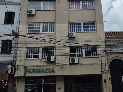 ALQUILER - Oficina en Av. Belgrano al 600