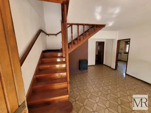 Casa 3 ambientes con 2 baños